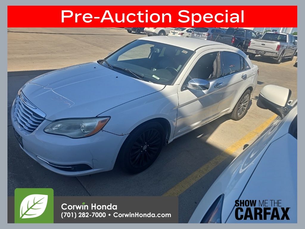  2012 Chrysler 200 Limited Sedan FWD   