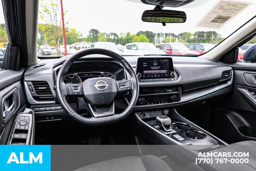Used 2025 Blue Nissan SV image 29