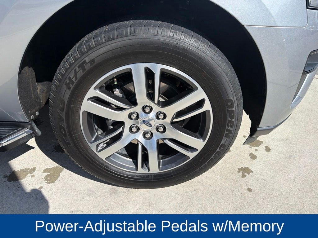 2023 Ford Expedition XLT