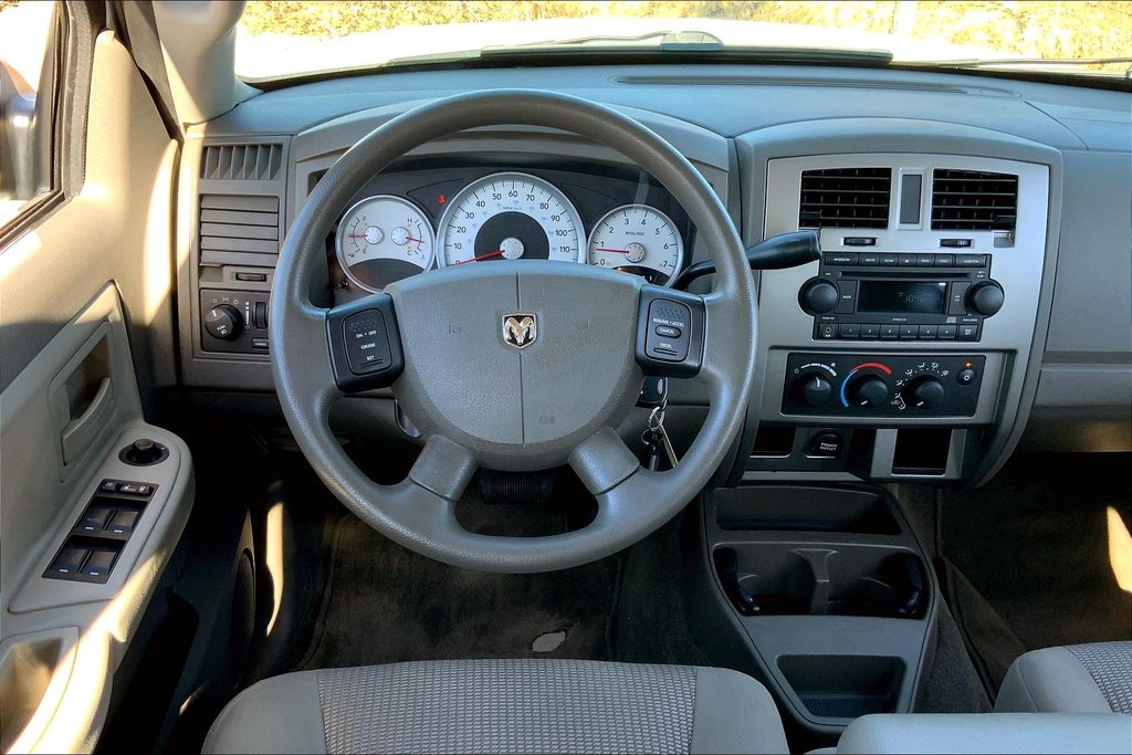 2007 Dodge Dakota SLT 4