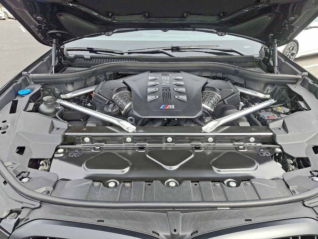 2025 BMW X6 M60i 30