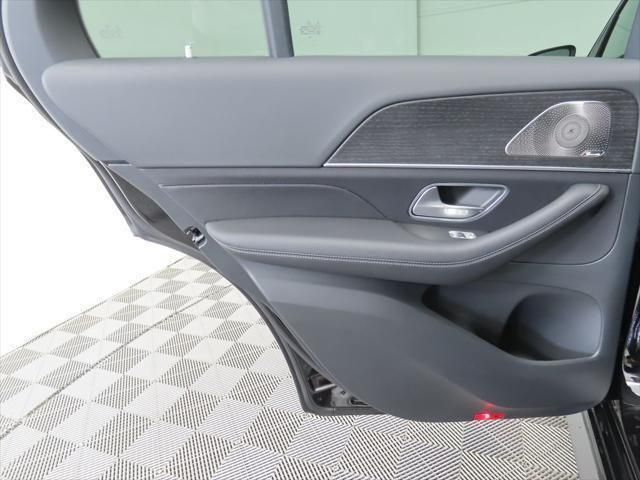 Thumbnail: 2026 Mercedes-Benz GLE - 27