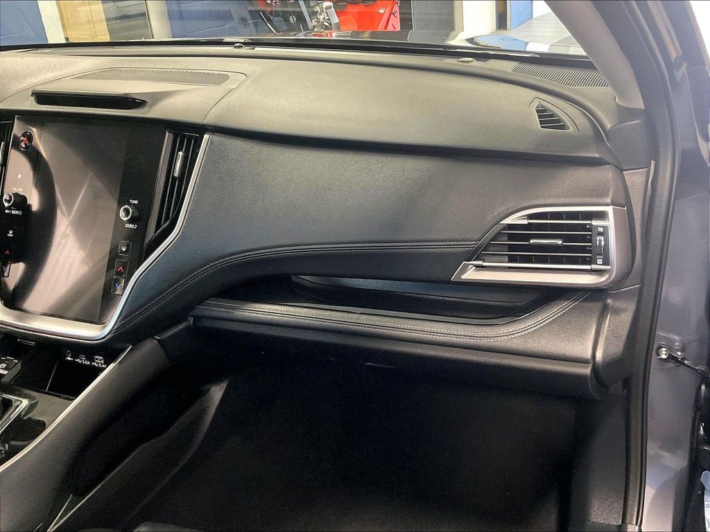 2024 Subaru Legacy — photo 13