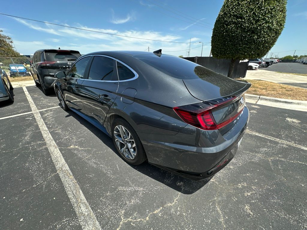 Thumbnail: 2022 Hyundai Sonata - 4