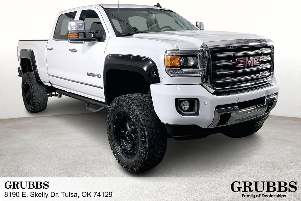 2017 GMC Sierra 2500HD SLT Crew Cab SB 4WD