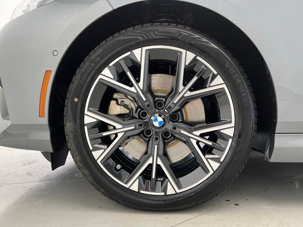 Thumbnail: 2026 BMW 2 Series - 21