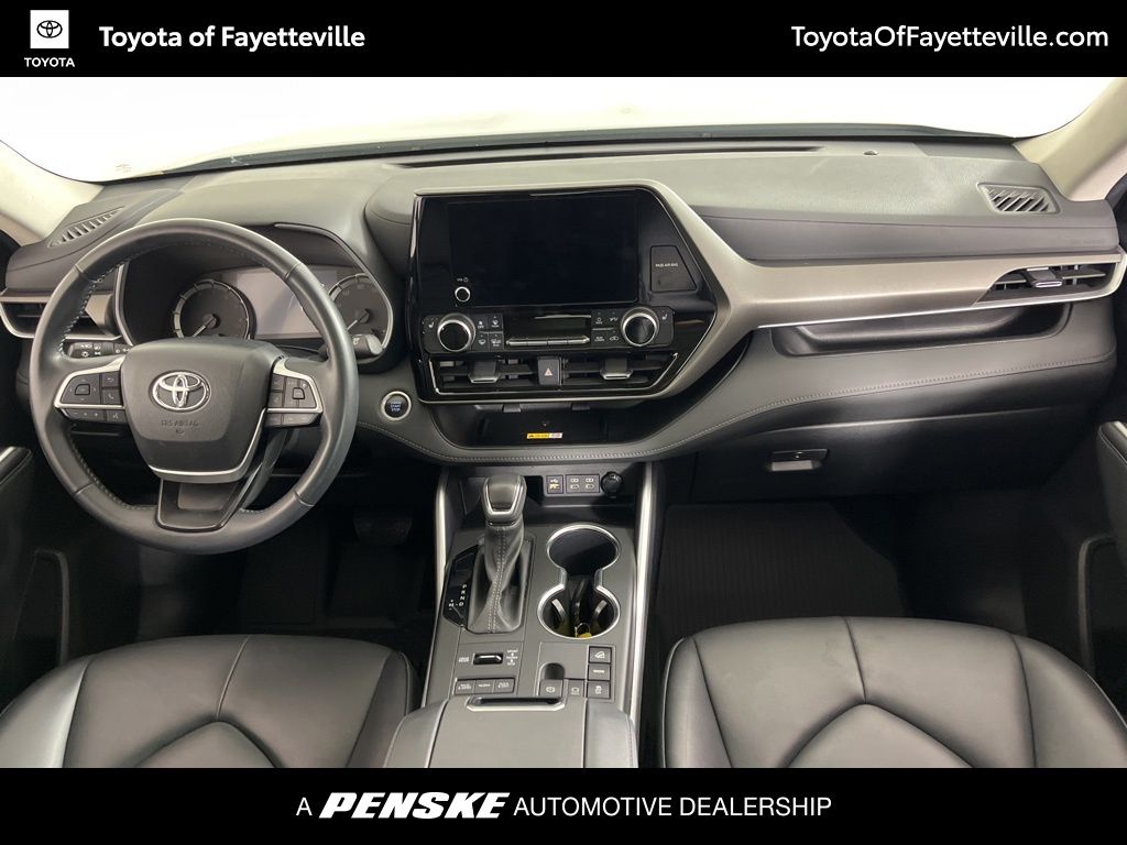 2024 Toyota Highlander XLE 21