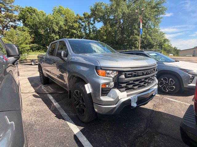 Sterling Gray Metallic 2026 Chevrolet Silverado 1500 Custom Crew Cab 4WD Pickup Truck Four-Wheel Drive 8-Speed Automatic