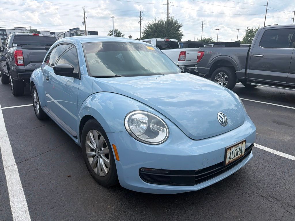 Thumbnail: 2015 Volkswagen Beetle - 4
