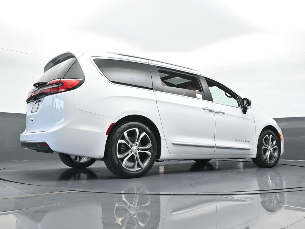 New 2026 Bright White Clearcoat Chrysler Pinnacle image 71