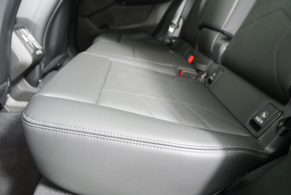 Thumbnail: 2025 BMW X2 - 15