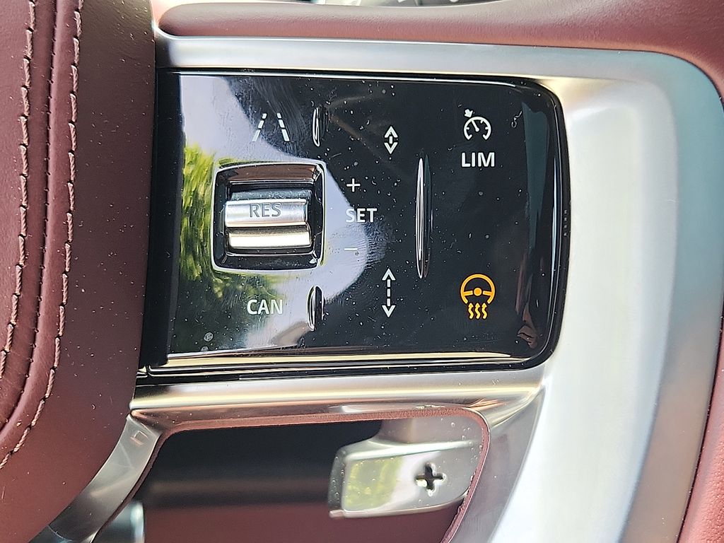 2024 Land Rover Range Rover SE 21