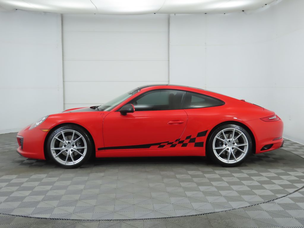 Thumbnail: 2019 Porsche 911 - 2
