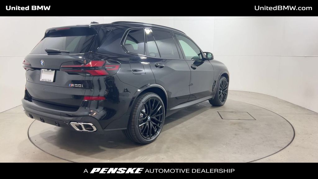 2025 BMW X5 M60i 8