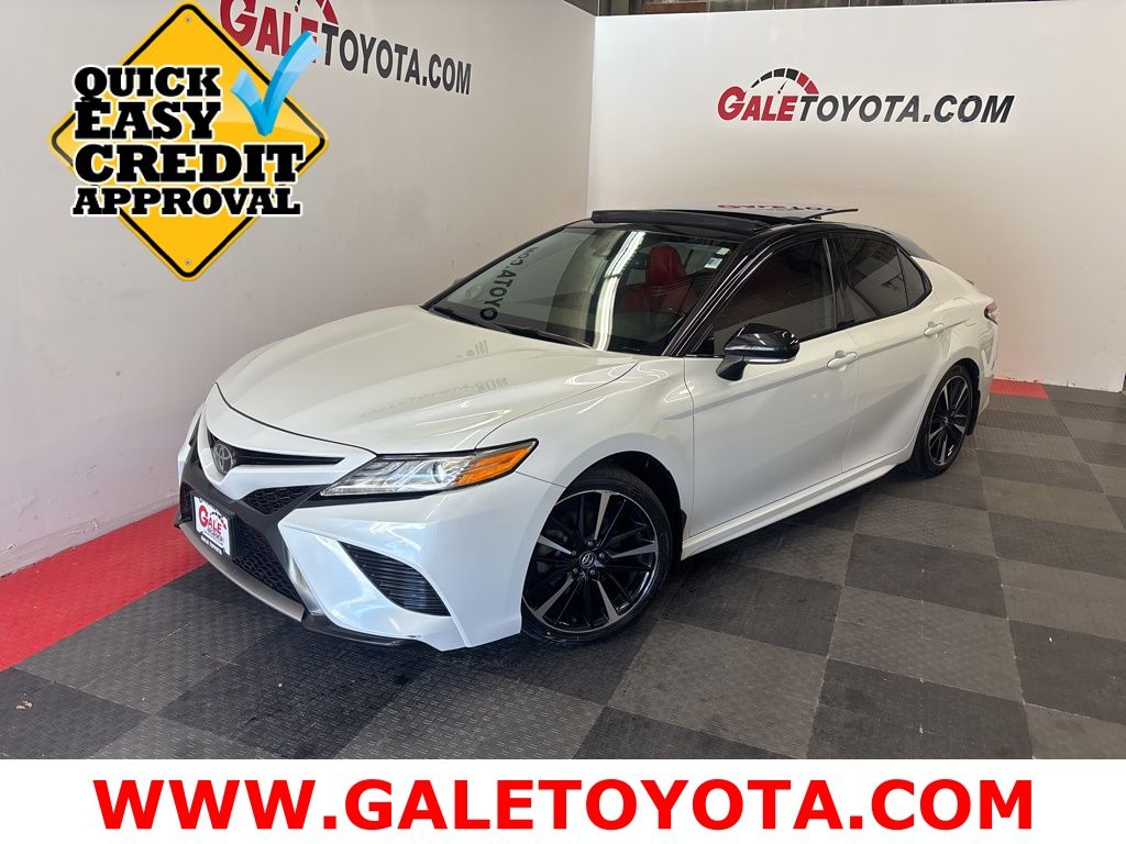 Wind Chill Pearl/Midnight Black Metallic 2020 Toyota Camry XSE FWD Sedan Front-Wheel Drive 8-Speed Automatic