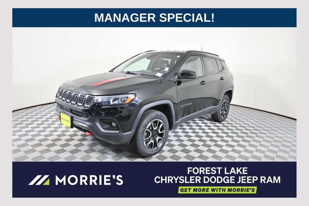 Diamond Black 2024 Jeep Compass SUV / Crossover Four-Wheel Drive 8-Speed Automatic