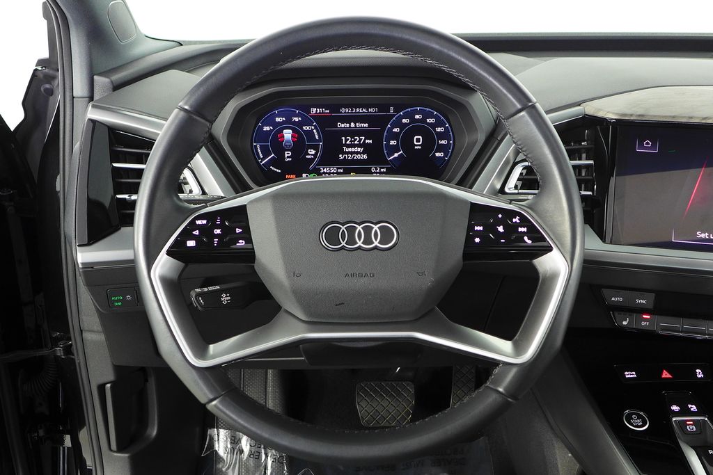 Thumbnail: 2023 Audi Q4 e-tron - 27