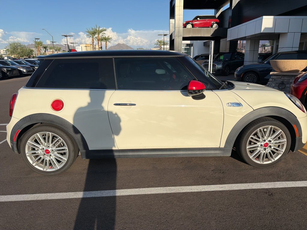 Thumbnail: 2015 MINI Cooper - 4