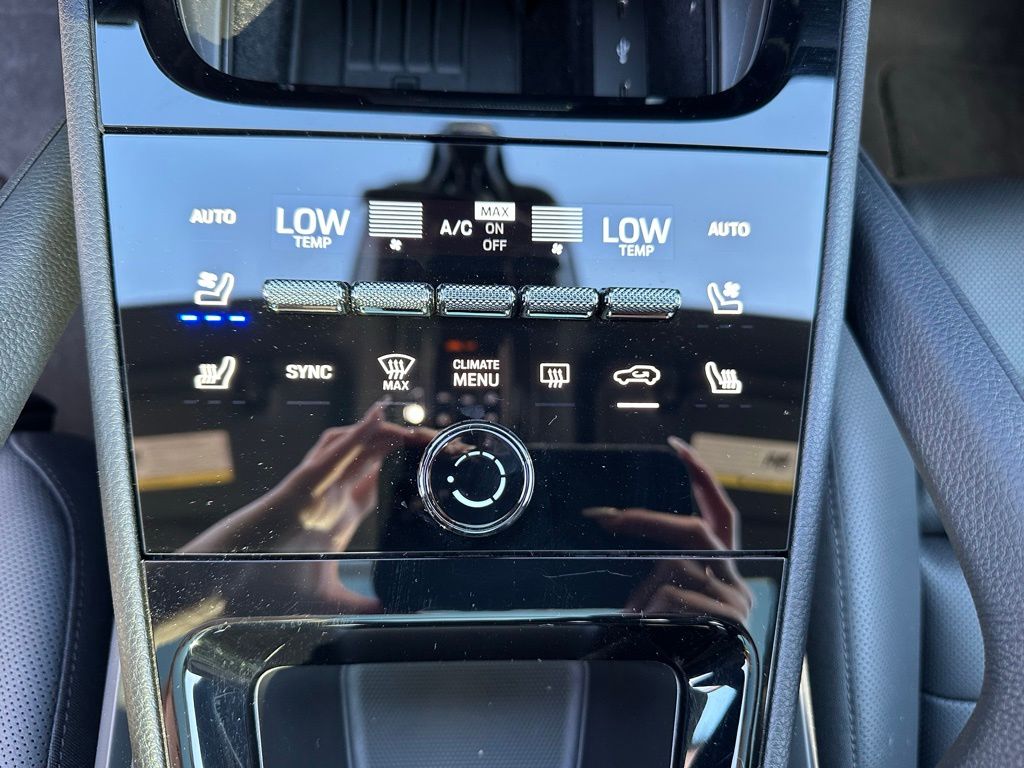 Thumbnail: 2025 Porsche Cayenne - 23