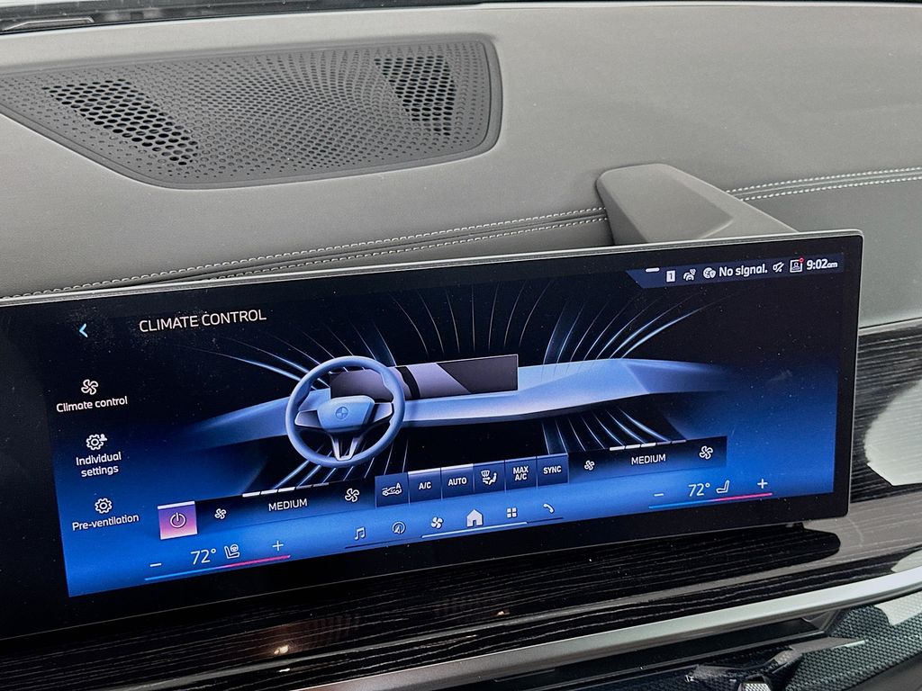 Thumbnail: 2026 BMW X5 - 14