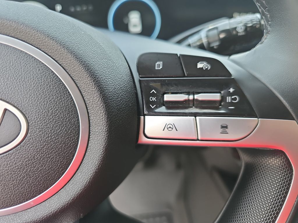 Used 2025 Hyundai Elantra Sedan