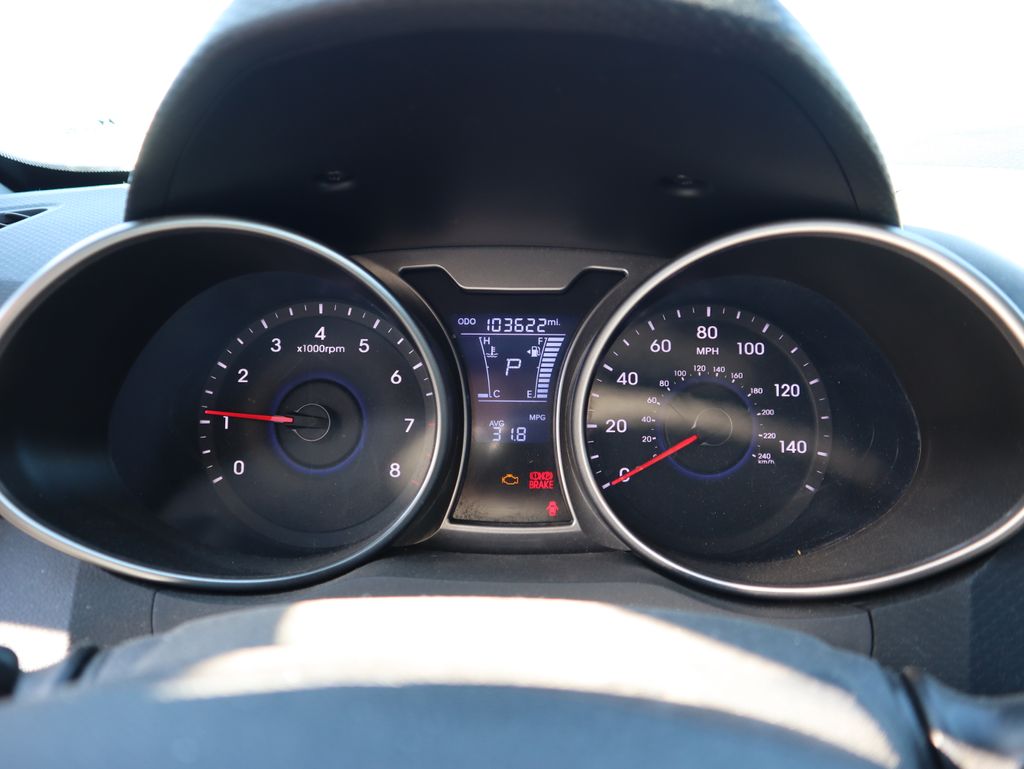 Thumbnail: 2016 Hyundai Veloster - 18