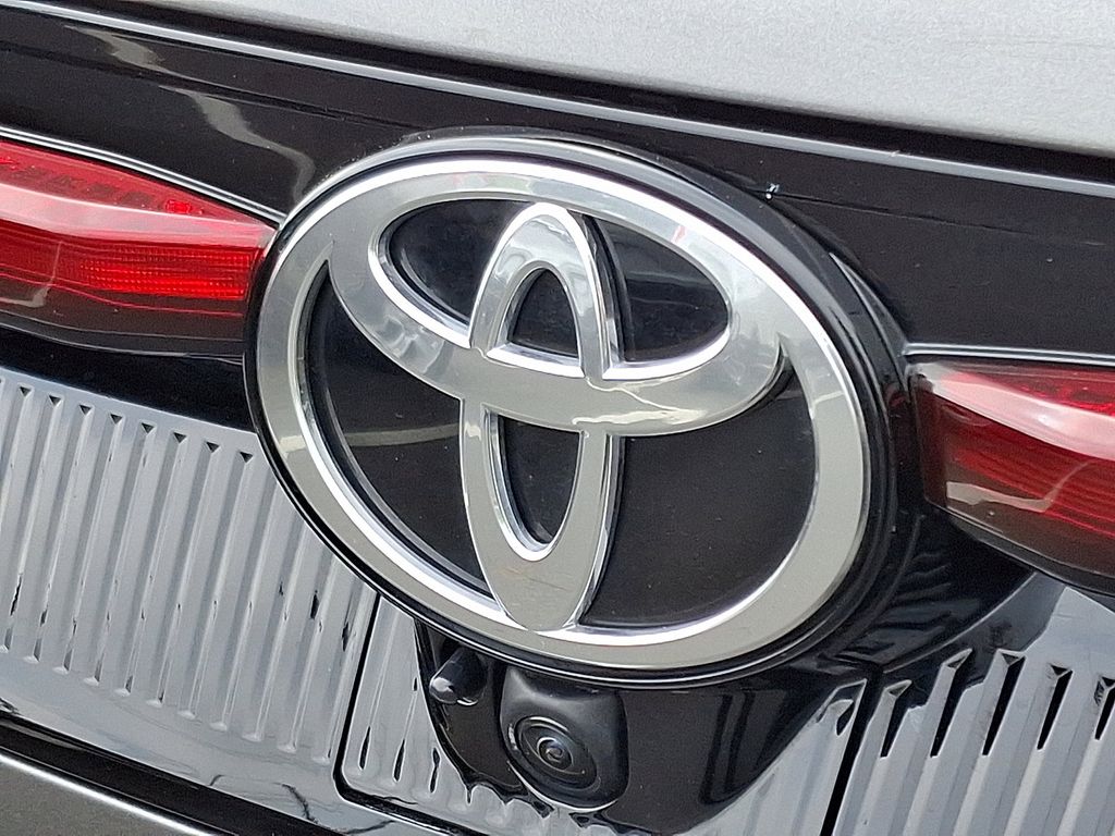 2023 Toyota Crown Limited 30