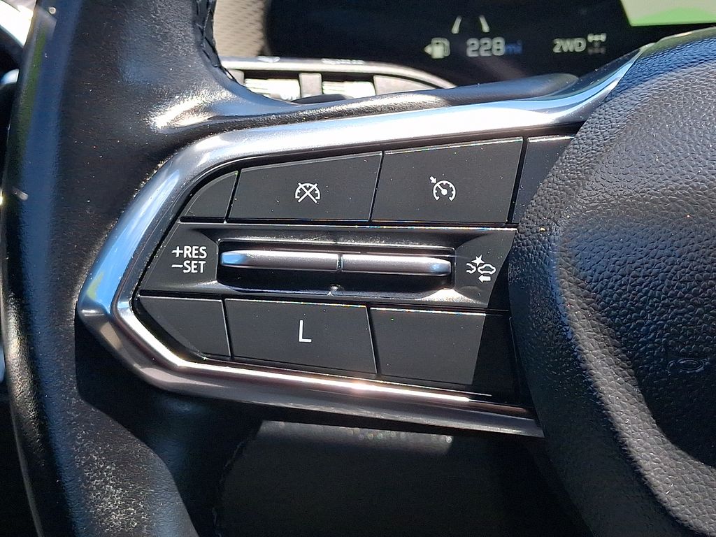 used 2025 Chevrolet Equinox car, priced at $28,394