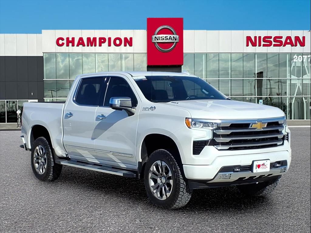 2023 Chevrolet Silverado 1500 High Country Crew Cab 4WD