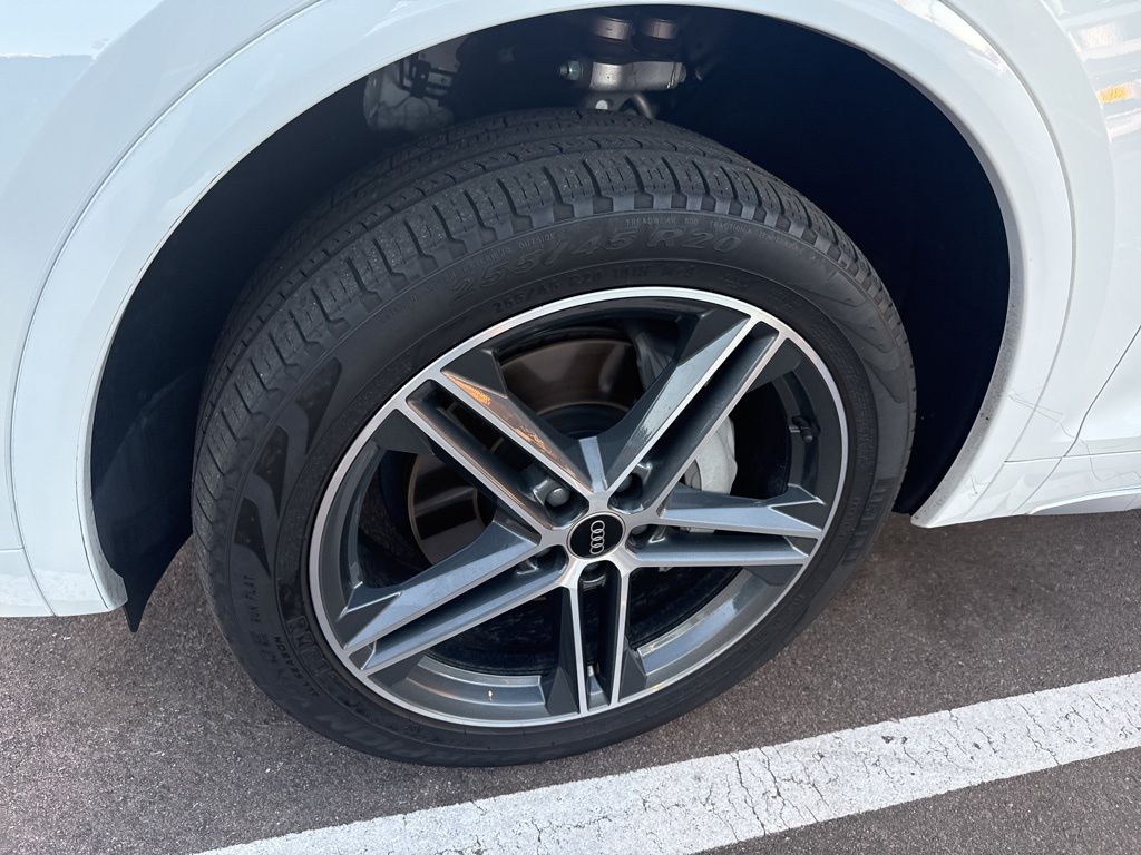 Thumbnail: 2021 Audi Q5 - 8