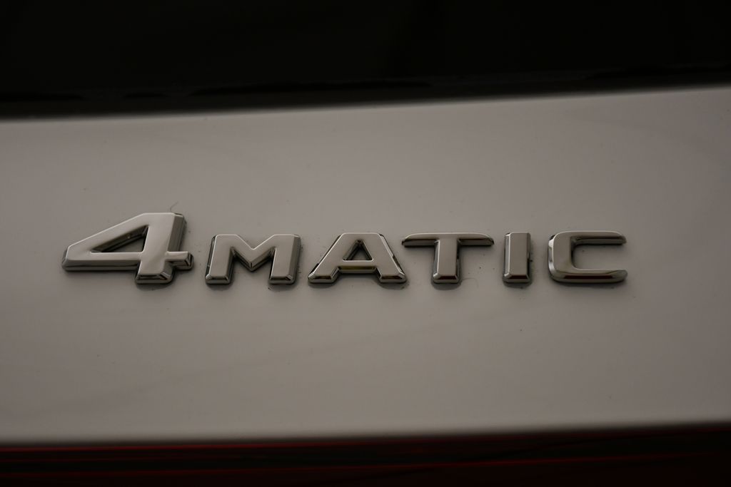 Thumbnail: 2025 Mercedes-Benz GLE - 10