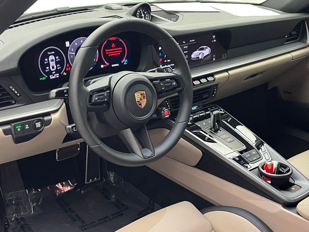 Thumbnail: 2025 Porsche 911 - 4