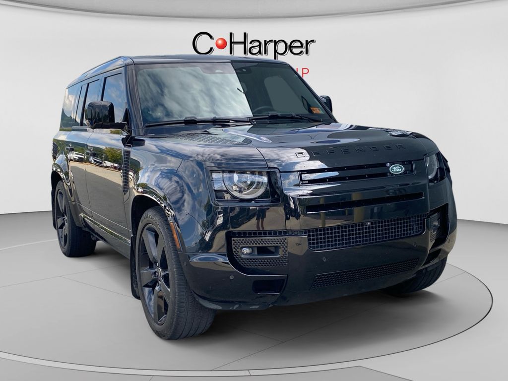2025 Land Rover Defender 130 P400 X-Dynamic SE AWD
