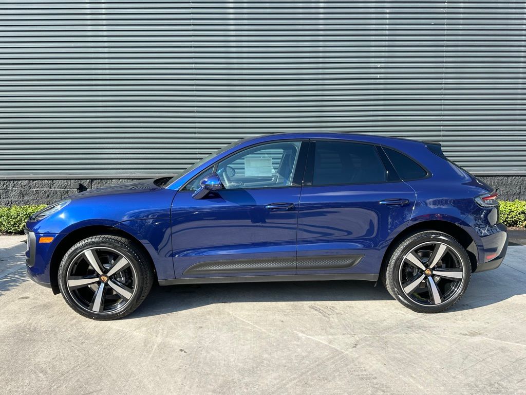 Thumbnail: 2026 Porsche Macan - 2