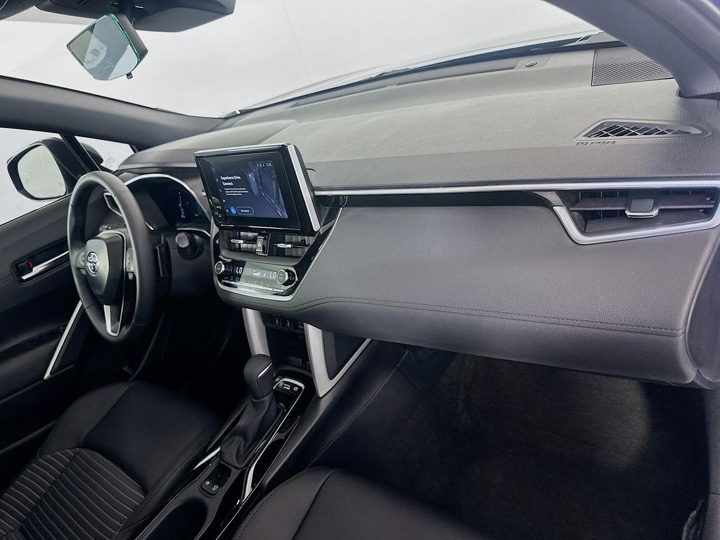 Thumbnail: 2025 Toyota Corolla Cross - 30