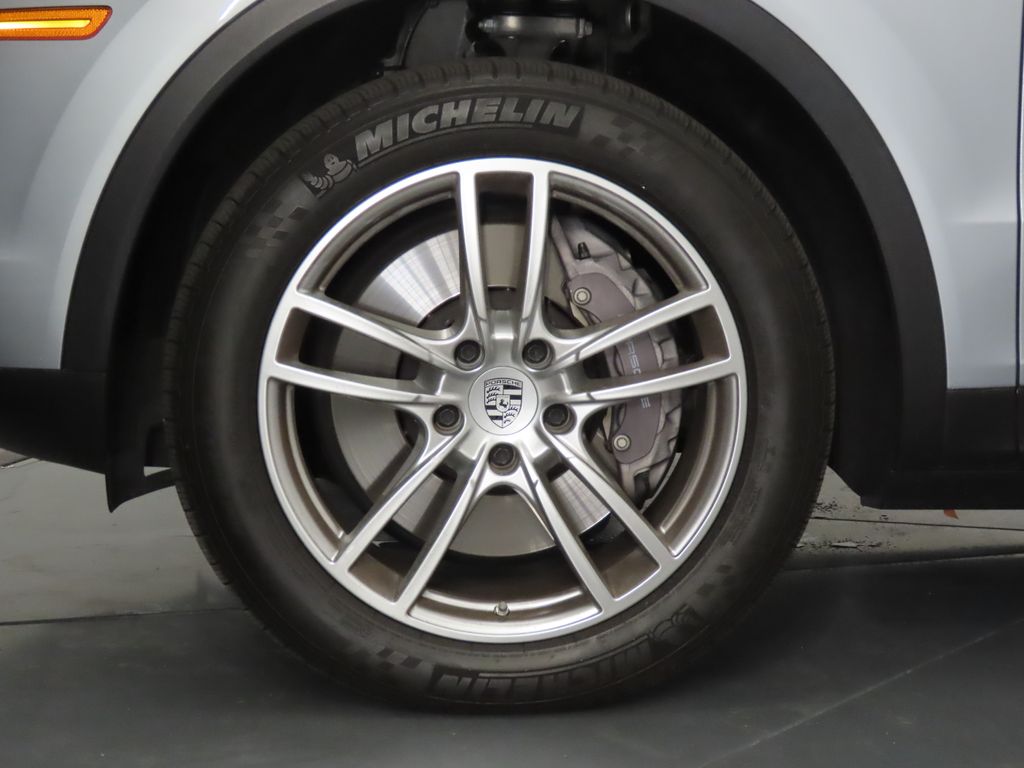 Thumbnail: 2023 Porsche Cayenne - 11