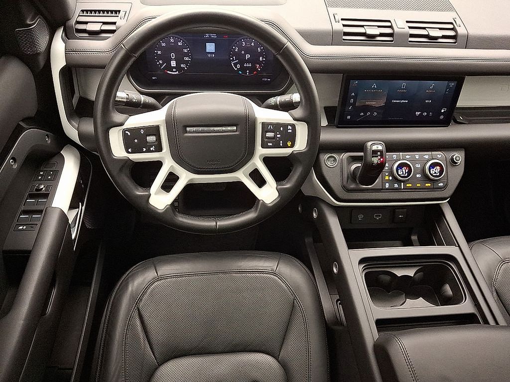 2020 Land Rover Defender 110 11