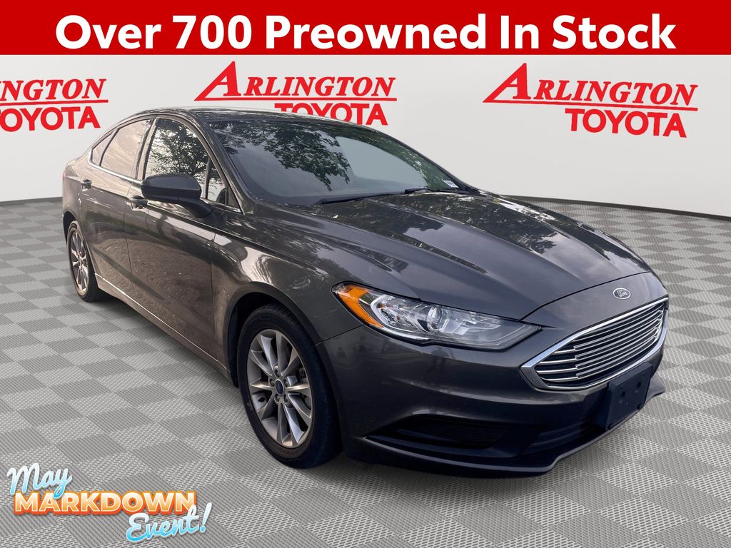 2017 Ford Fusion SE FWD's photo