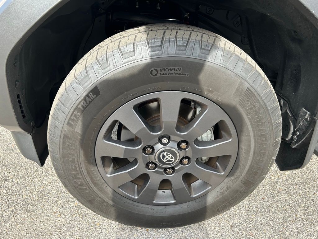 Thumbnail: 2025 Toyota Land Cruiser - 9