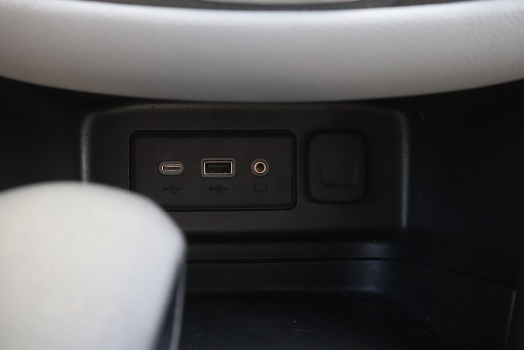 Thumbnail: 2024 Chevrolet Equinox - 23