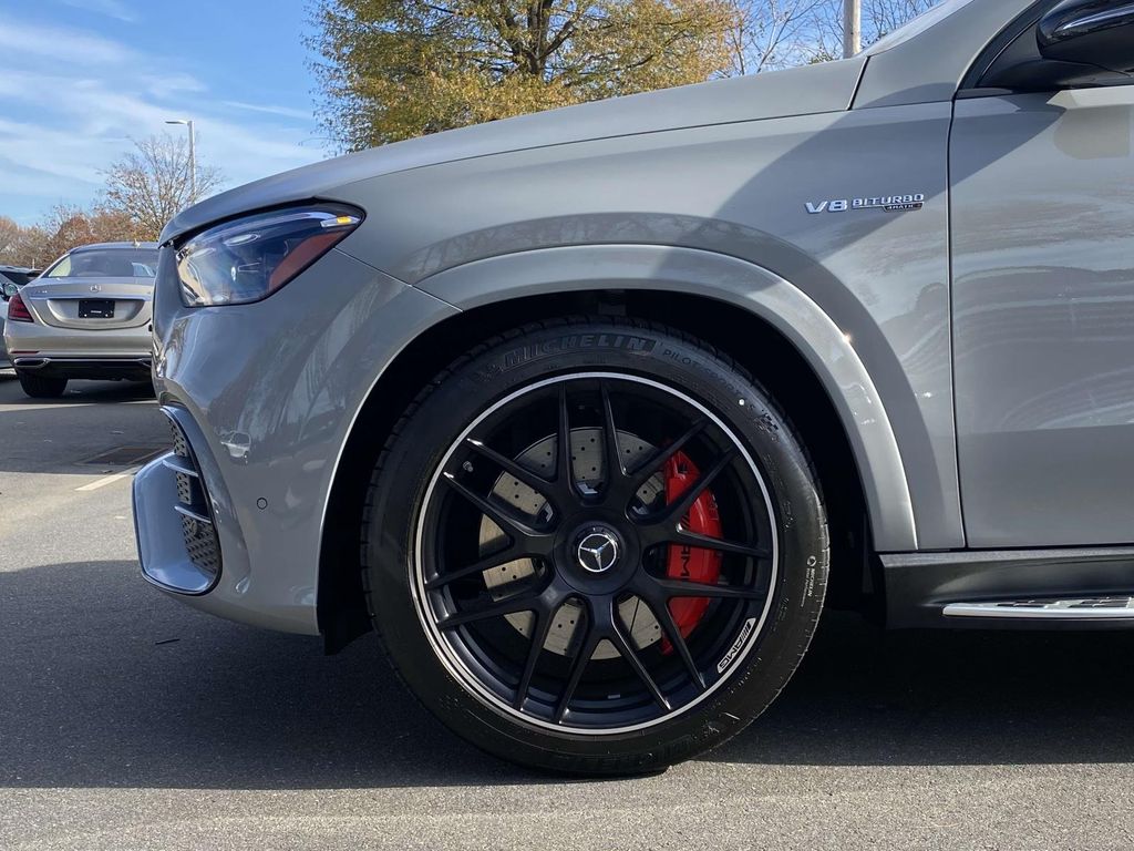 2025 Mercedes-Benz GLE 63 AMG 7