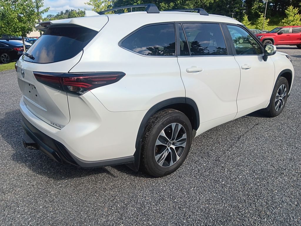 Used 2025 Toyota Highlander SUV