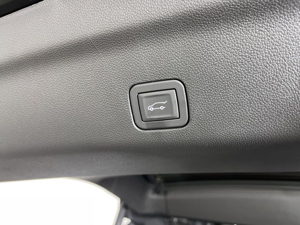 2025 Chevrolet Tahoe Premier 15