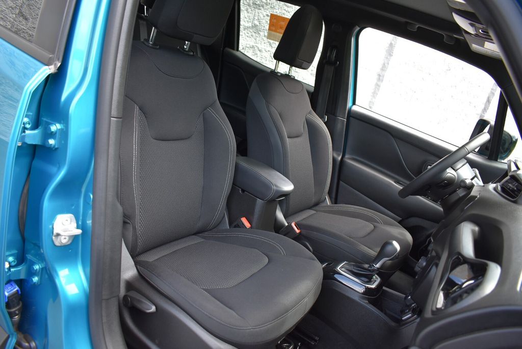 2022 Bikini Metallic Clearcoat Jeep Renegade Altitude 4X4 SUV