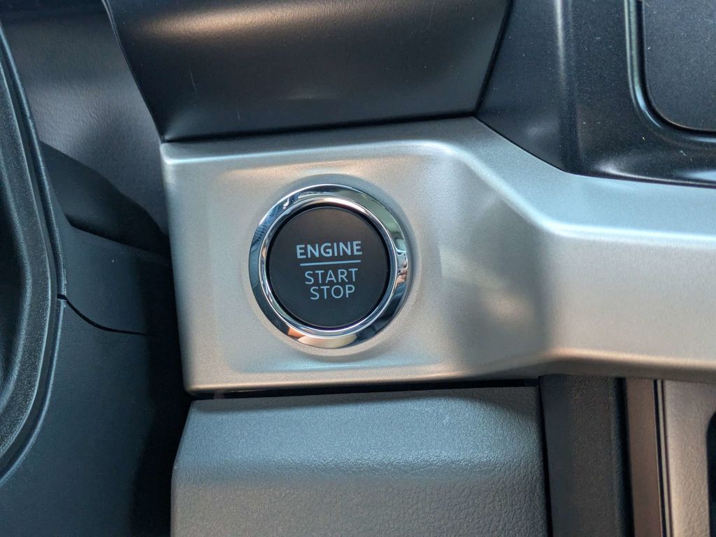 2026 Ford F-350 Super Duty XLT