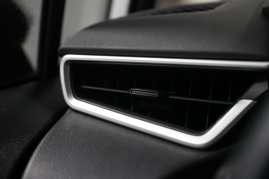 Thumbnail: 2024 Toyota Corolla - 23