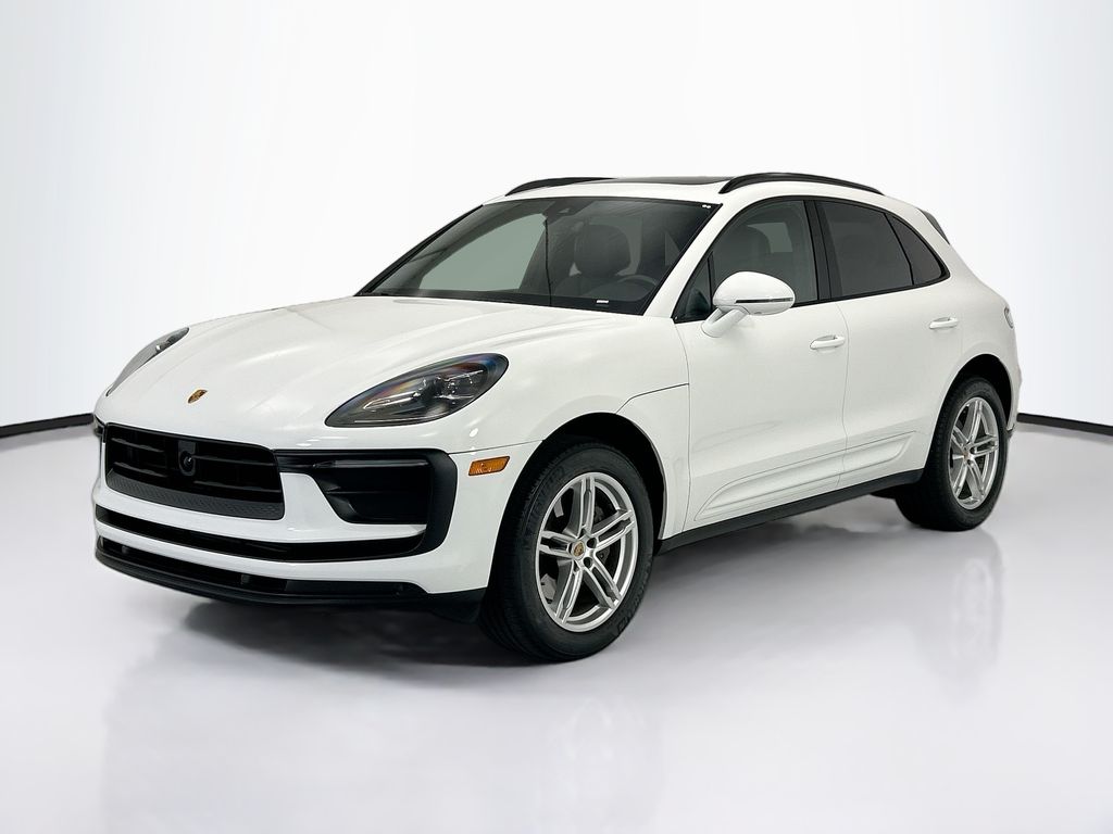 Thumbnail: 2023 Porsche Macan - 1