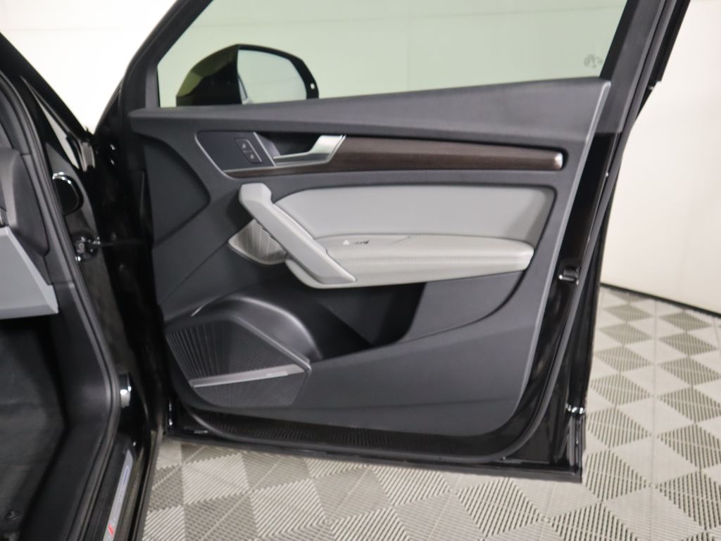 Thumbnail: 2022 Audi Q5 - 26
