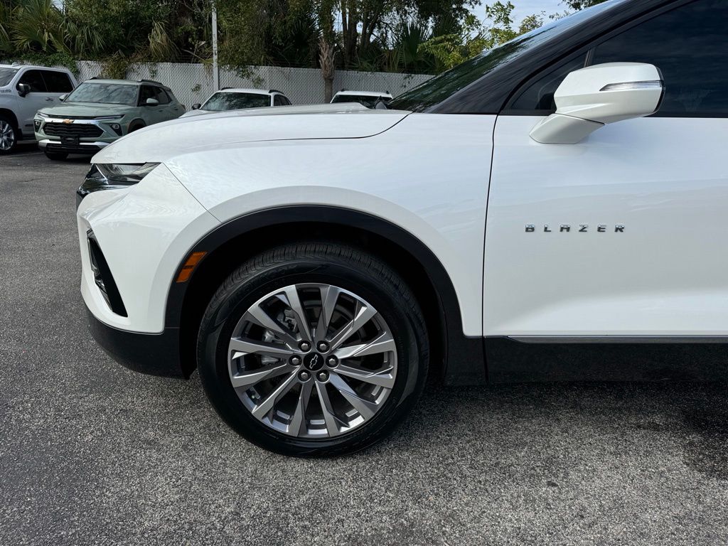 2022 Chevrolet Blazer Premier 11