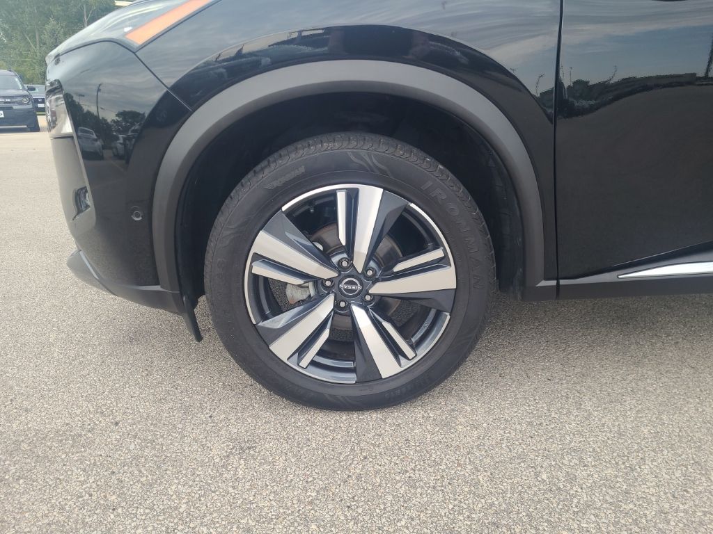 used 2023 Nissan Rogue car, priced at $25,536